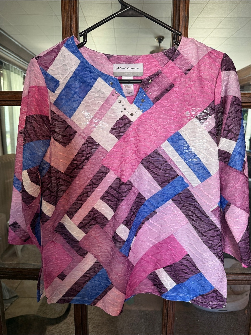 Alfred Dunner Petite Small Pink Purple Geometric Studded 3/4 Sleeve Top Textured